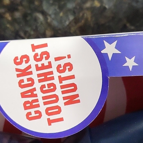 Hillary Clinton 9" Nutcracker Figure Stainless Steel Thighs Gag Gift Box - Picture 5 of 8